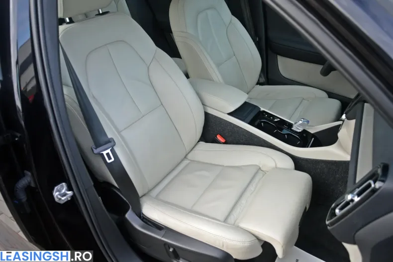 Volvo XC40 din 2021 cu 120.701 km - oferta VOL198891 - foto 27