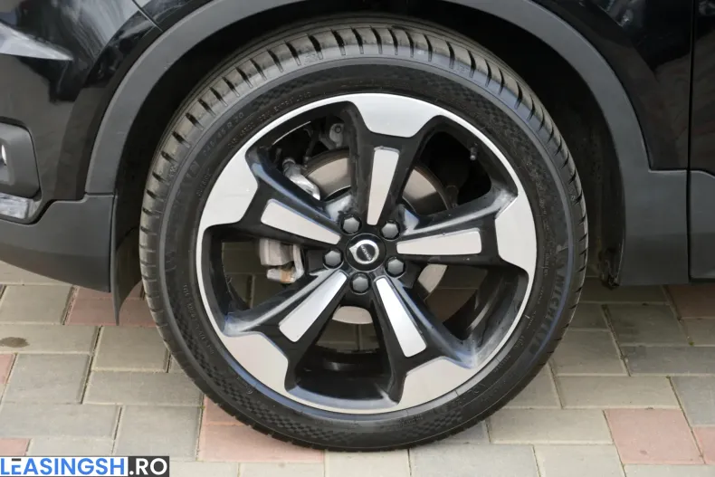 Volvo XC40 din 2021 cu 120.701 km - oferta VOL198891 - foto 37