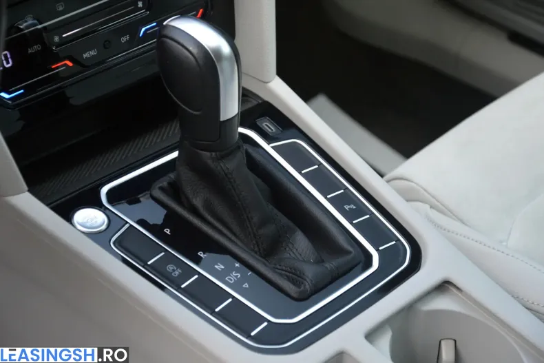 Volkswagen Passat din 2021 cu 173.914 km - oferta VOL198893 - foto 25