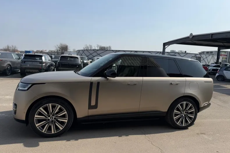 Land Rover Range Rover din 2025 cu 13.500 km - oferta LAN198898 - foto 6