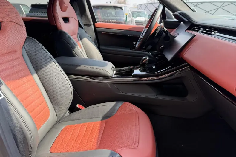 Land Rover Range Rover Sport din 2024 cu 35.000 km - oferta LAN198900 - foto 3