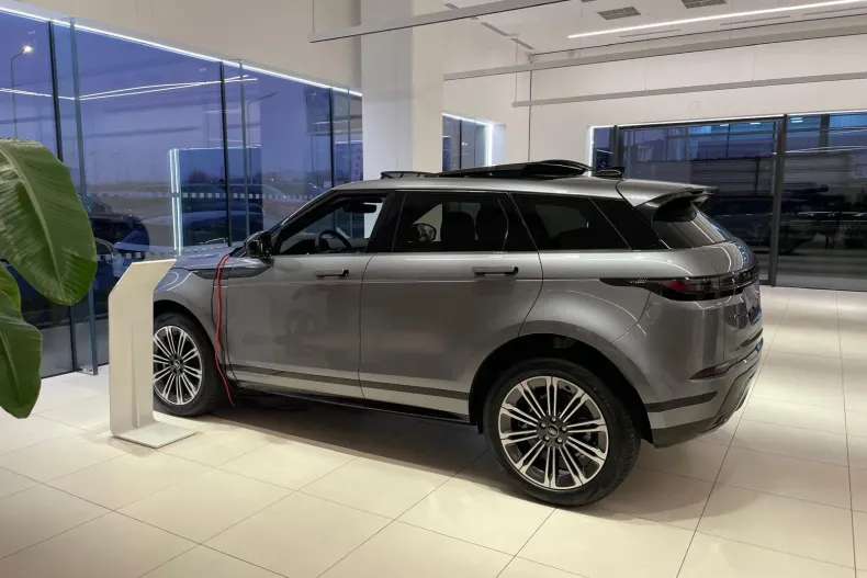 Land Rover Range Rover Evoque din 2025 cu 600 km - oferta LAN198903 - foto 3