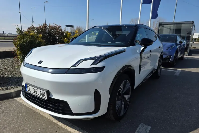 Lynk & Co 08 din 2025 cu 3.000 km - oferta LYN198906 - foto 1