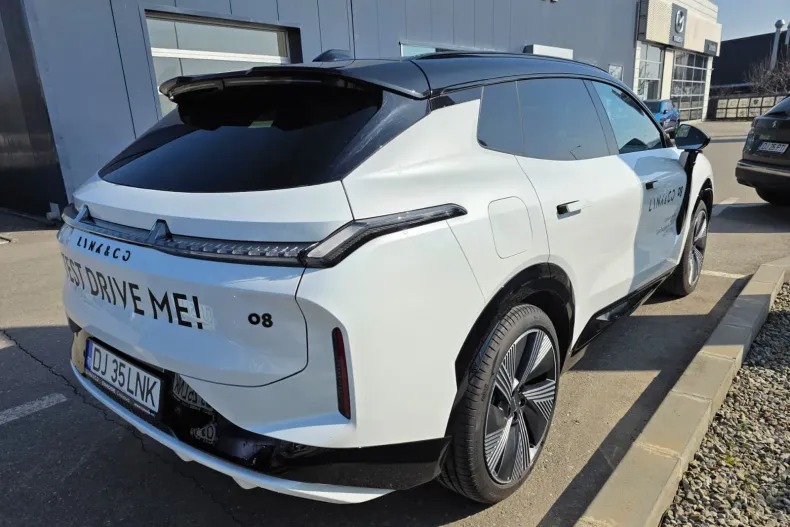 Lynk & Co 08 din 2025 cu 3.000 km - oferta LYN198906 - foto 5