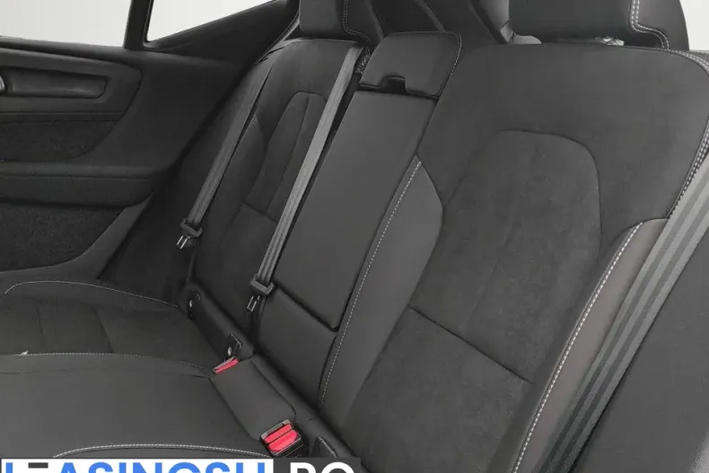 Volvo XC40 din 2025 cu 250 km - oferta VOL198907 - foto 13