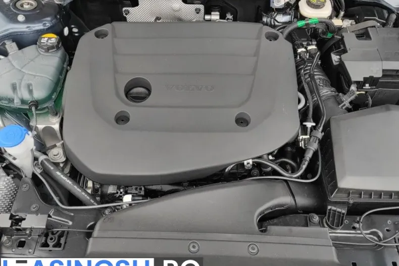 Volvo XC40 din 2025 cu 250 km - oferta VOL198907 - foto 19