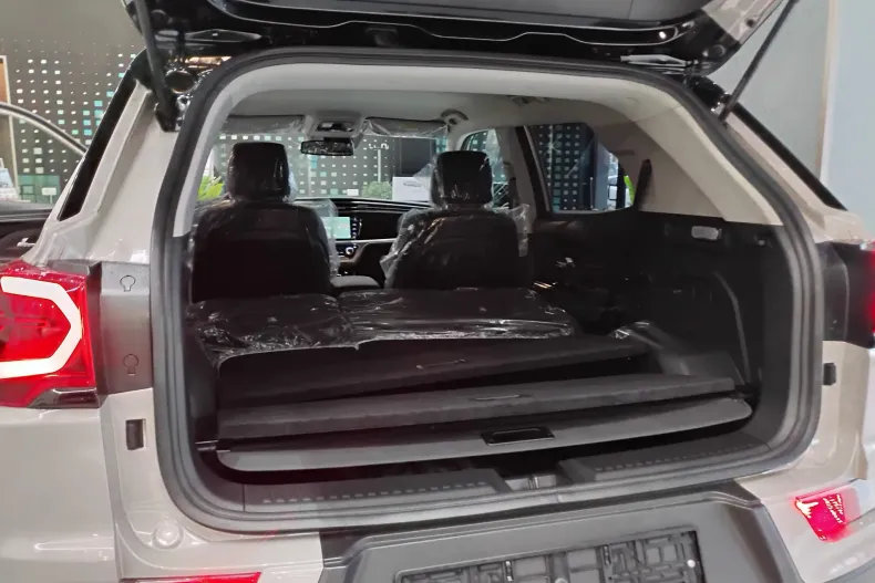 KGM Korrando din 2025 cu 2 km - oferta KGM198908 - foto 18