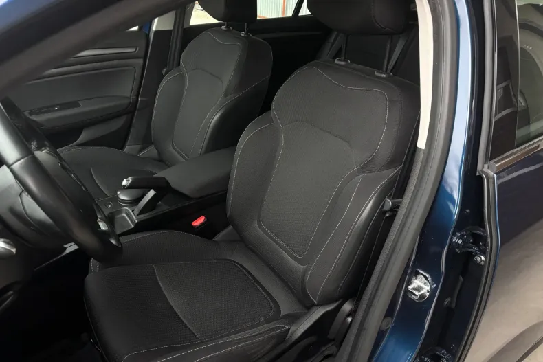 Renault Megane din 2021 cu 60.690 km - oferta REN198911 - foto 34