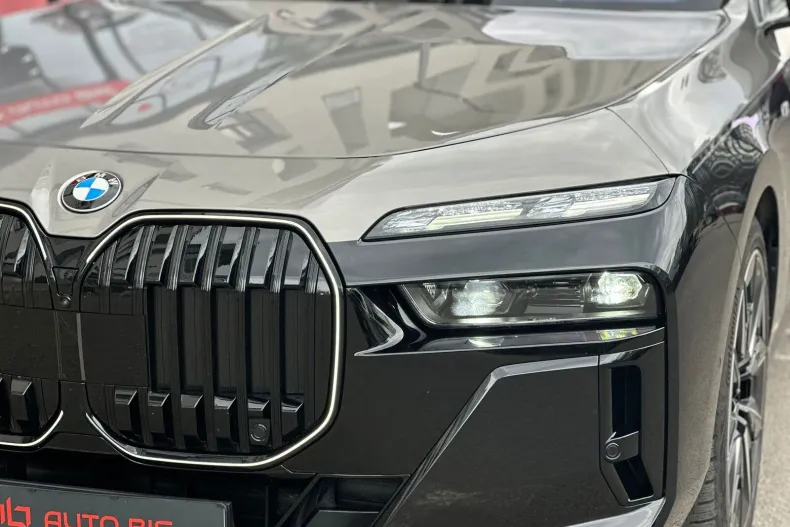 BMW 740d (Seria 7) din 2025 cu 54.000 km - oferta BMW198915 - foto 2