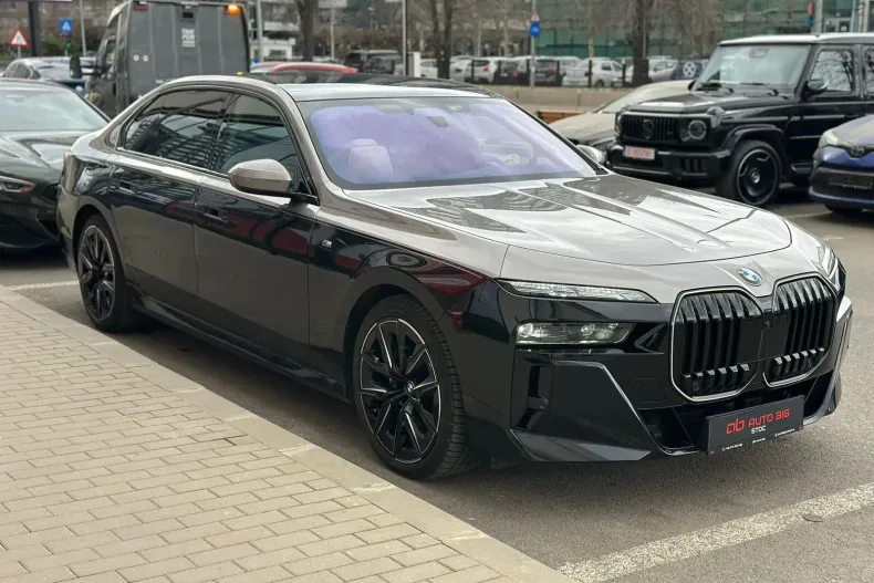 BMW 740d (Seria 7) din 2025 cu 54.000 km - oferta BMW198915 - foto 4