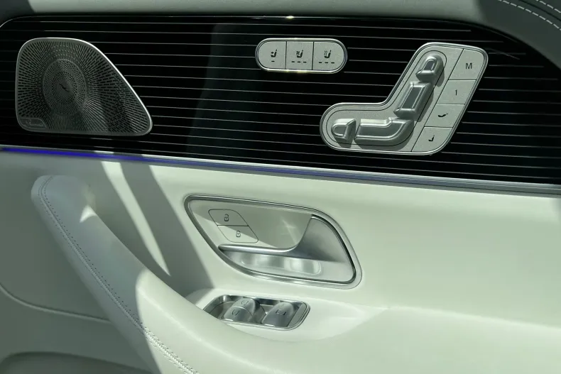 Mercedes-Benz GLS Maybach din 2021 cu 80.921 km - oferta MER198916 - foto 18