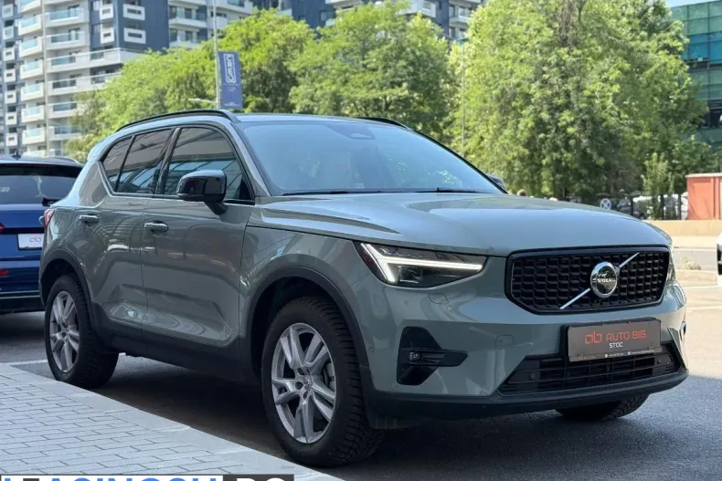 Volvo XC40 din 2025 cu 13.000 km - oferta VOL198918 - foto 5