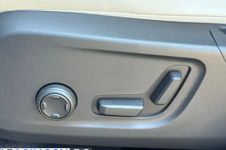 Volvo XC40 din 2025 cu 13.000 km - oferta VOL198918 - foto 18