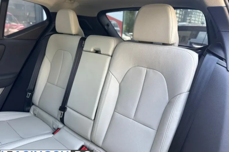 Volvo XC40 din 2025 cu 13.000 km - oferta VOL198918 - foto 21