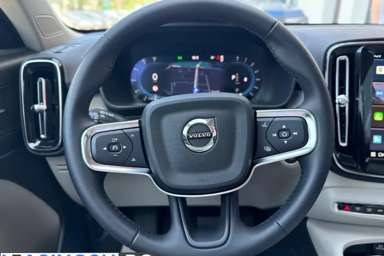 Volvo XC40 din 2025 cu 13.000 km - oferta VOL198918 - foto 33