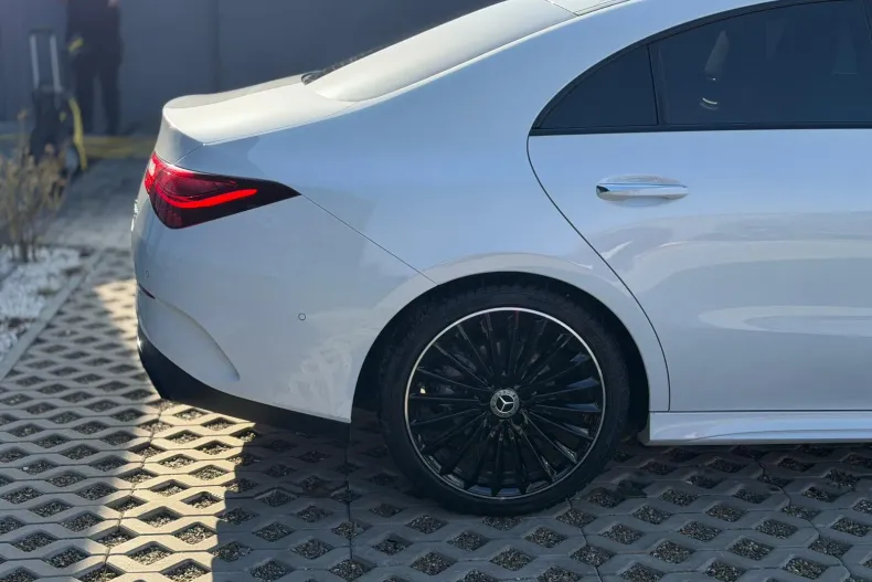 Mercedes-Benz CLA (Clasa CLA) din 2024 cu 4.880 km - oferta MER198919 - foto 4