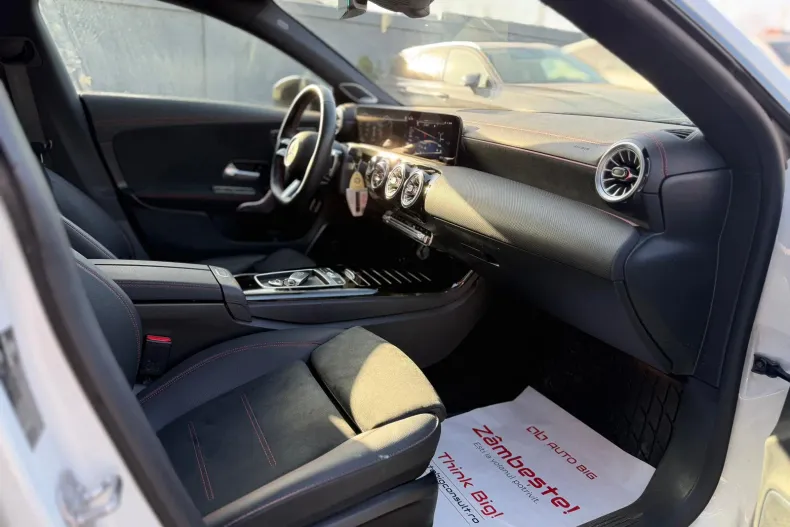 Mercedes-Benz CLA (Clasa CLA) din 2024 cu 4.880 km - oferta MER198919 - foto 21