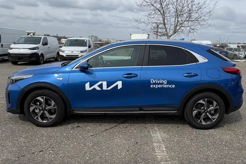 Kia XCeed din 2025 cu 710 km - oferta KIA198924 - foto 3