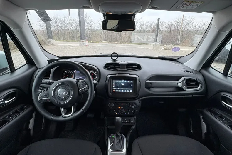 Jeep Renegade din 2022 cu 24.000 km - oferta JEE198925 - foto 7
