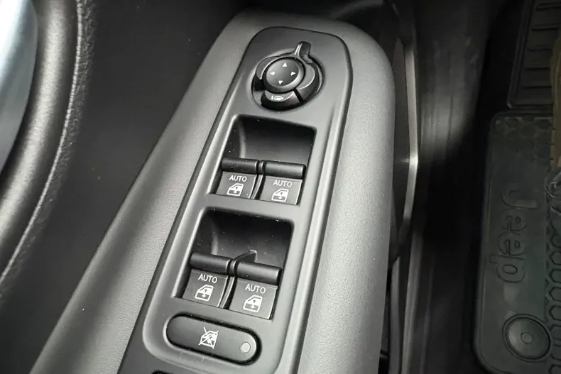 Jeep Renegade din 2022 cu 24.000 km - oferta JEE198925 - foto 16