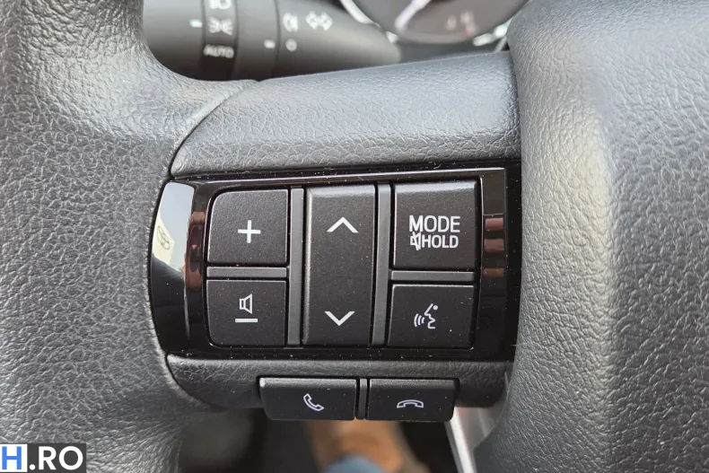 Toyota Hilux din 2025 cu 9.999 km - oferta TOY198947 - foto 17