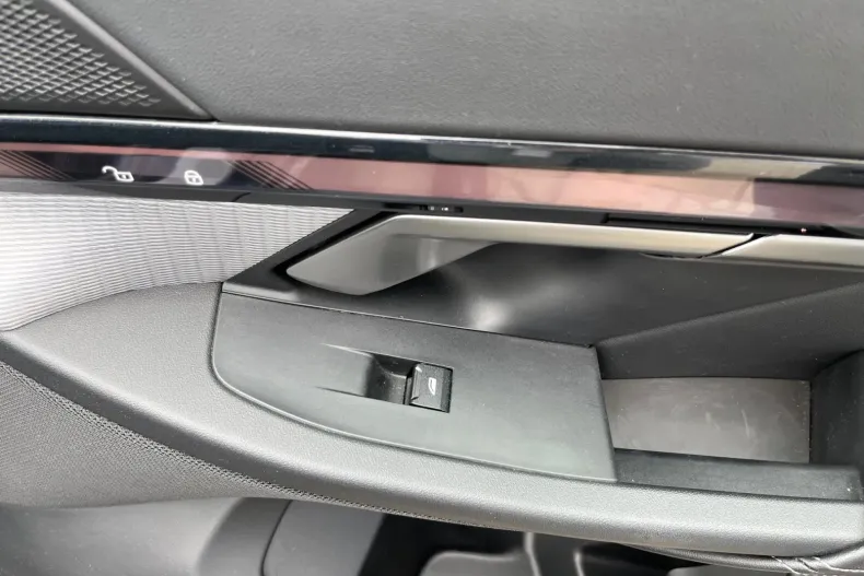 BMW 530e (Seria 5) din 2024 cu 22.000 km - oferta BMW198962 - foto 16