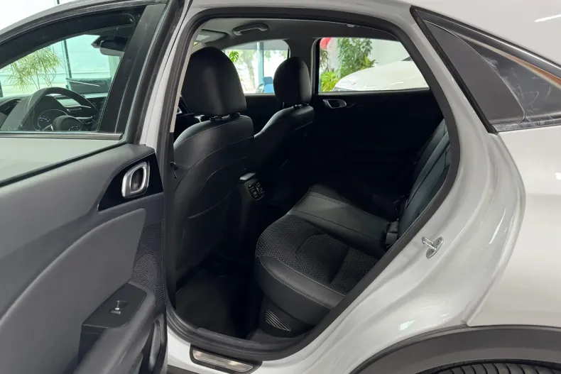 Kia XCeed din 2021 cu 74.701 km - oferta KIA198966 - foto 8