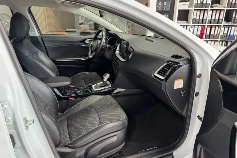 Kia XCeed din 2021 cu 74.701 km - oferta KIA198966 - foto 11