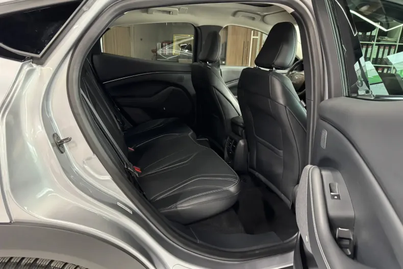 Ford Mustang Mach-E din 2022 cu 54.943 km - oferta FOR198969 - foto 10