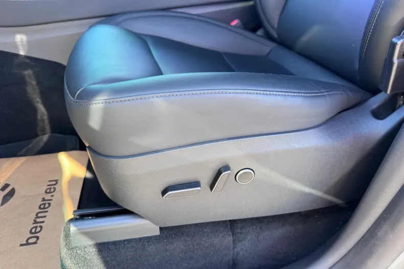 Tesla Model Y din 2023 cu 20.347 km - oferta TES198974 - foto 20