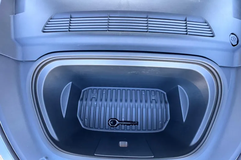 Tesla Model Y din 2023 cu 20.347 km - oferta TES198974 - foto 37