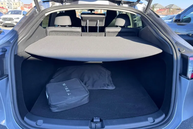 Tesla Model Y din 2023 cu 20.347 km - oferta TES198974 - foto 38