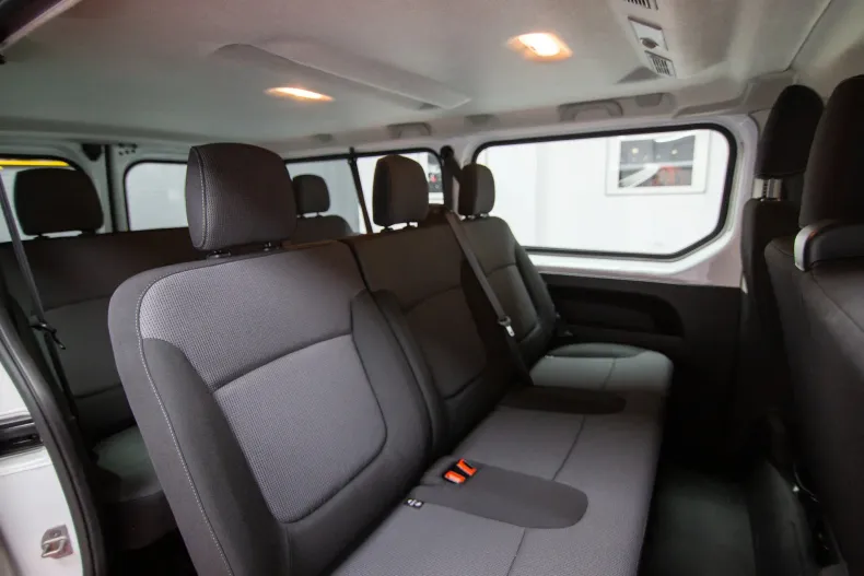 Renault Trafic din 2026 cu 25 km - oferta REN198978 - foto 10