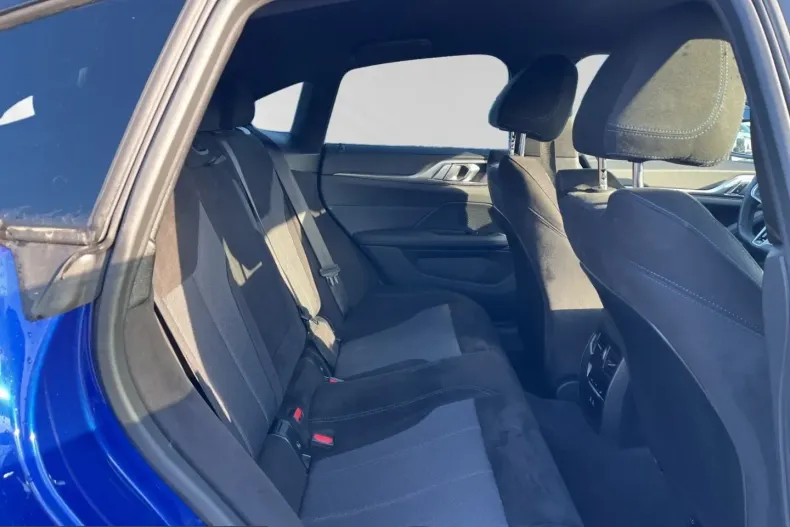 BMW 420i (Seria 4) din 2025 cu 8.900 km - oferta BMW198988 - foto 10