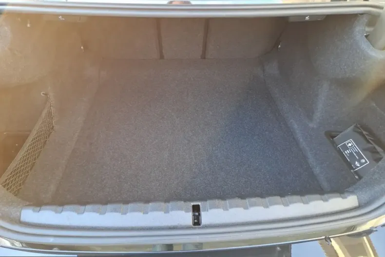 BMW 420i (Seria 4) din 2025 cu 24.918 km - oferta BMW198989 - foto 12