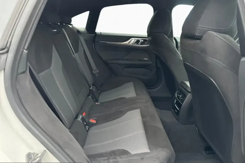 BMW 420d (Seria 4) din 2025 cu 11.500 km - oferta BMW198990 - foto 8