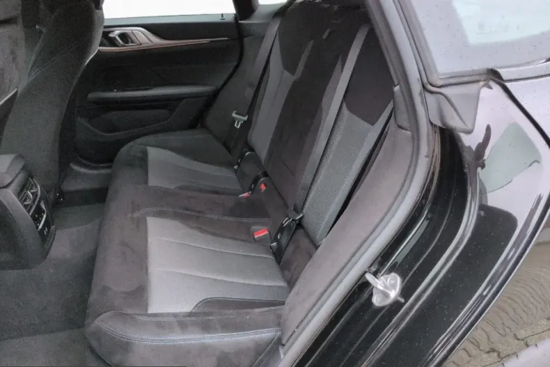 BMW 420i (Seria 4) din 2024 cu 11.300 km - oferta BMW198992 - foto 8