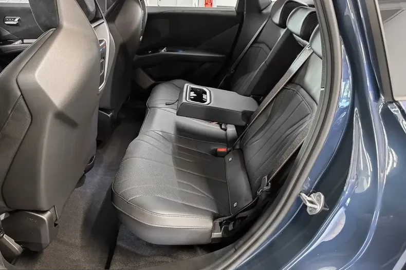 BMW iX3 (Seria X) din 2026 cu 1.001 km - oferta BMW198994 - foto 13