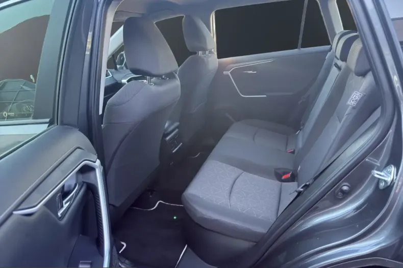 Toyota RAV4 din 2022 cu 21.500 km - oferta TOY198995 - foto 7