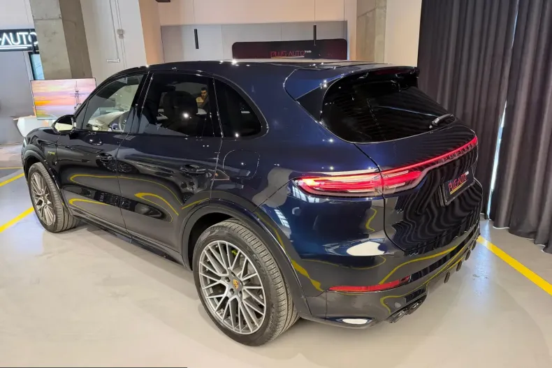 Porsche Cayenne din 2023 cu 66.371 km - oferta POR198997 - foto 7