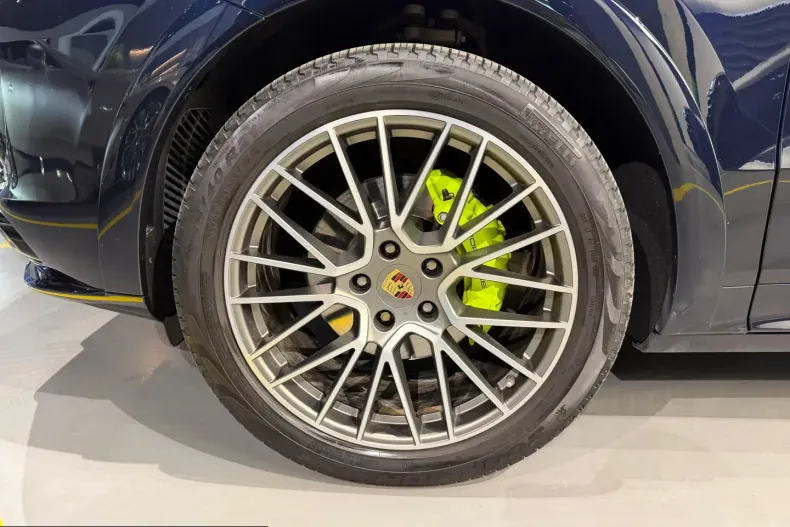 Porsche Cayenne din 2023 cu 66.371 km - oferta POR198997 - foto 8