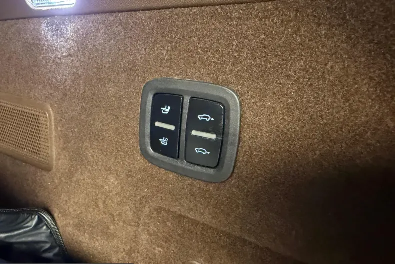 Porsche Cayenne din 2023 cu 66.371 km - oferta POR198997 - foto 34