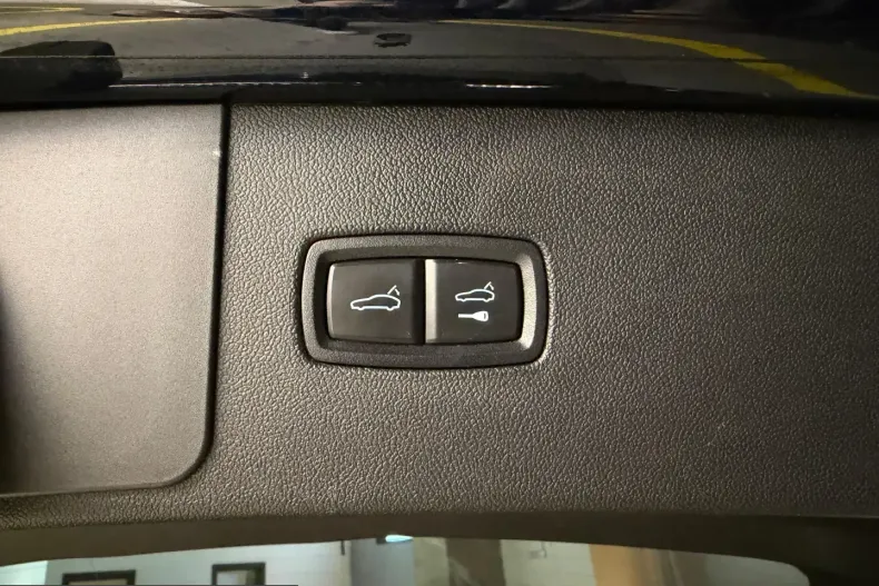 Porsche Cayenne din 2023 cu 66.371 km - oferta POR198997 - foto 35