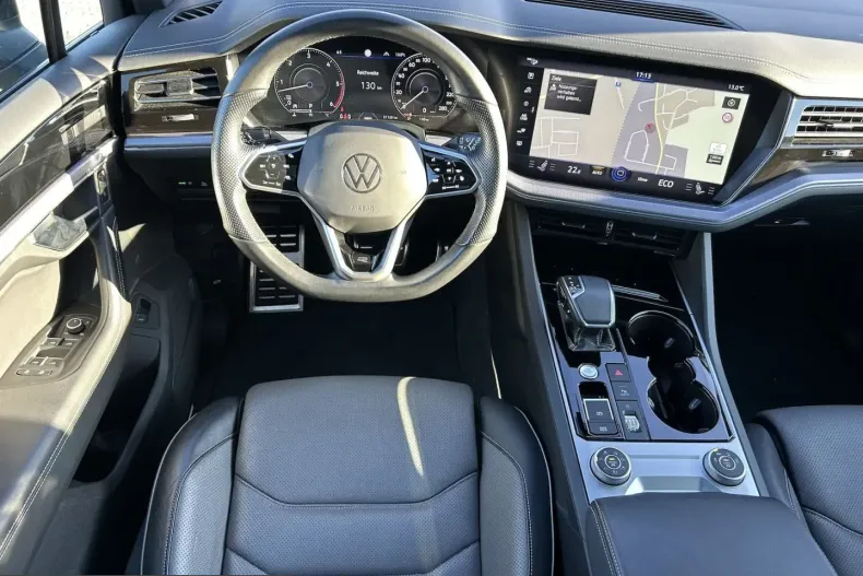 Volkswagen Touareg din 2022 cu 51.091 km - oferta VOL199003 - foto 11