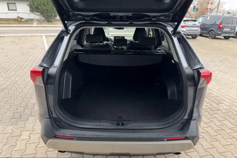 Toyota RAV4 din 2022 cu 55.855 km - oferta TOY199005 - foto 14