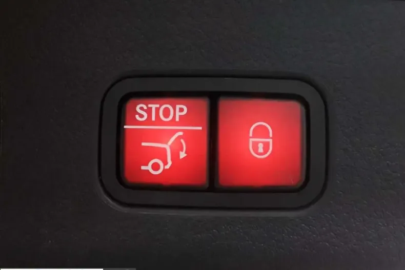 Mercedes-Benz GLC 220 (Clasa GLC) din 2024 cu 75.000 km - oferta MER199008 - foto 19