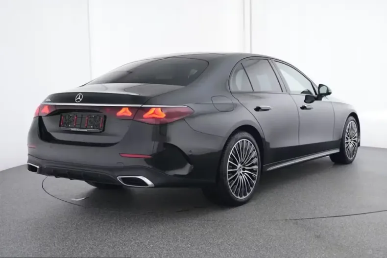 Mercedes-Benz E 300 (Clasa E) din 2024 cu 15.264 km - oferta MER199009 - foto 2