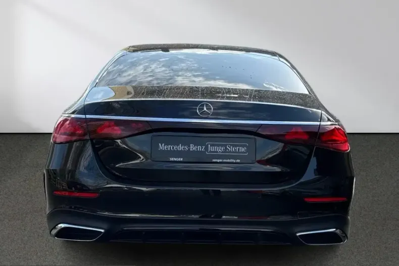 Mercedes-Benz E 220 (Clasa E) din 2024 cu 38.003 km - oferta MER199010 - foto 4