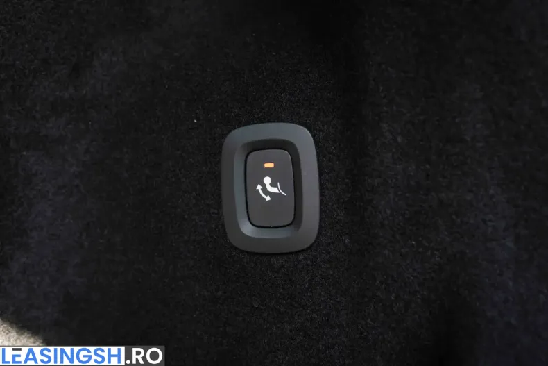 Volvo XC60 din 2021 cu 82.304 km - oferta VOL199014 - foto 14