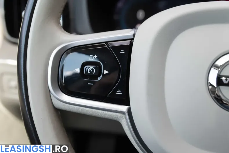 Volvo XC60 din 2021 cu 82.304 km - oferta VOL199014 - foto 19